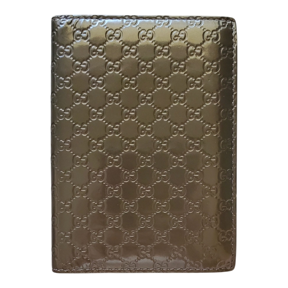 GUCCI Microguccissima Patent Leather Passport Case/Cover in Gunmetal Bronze